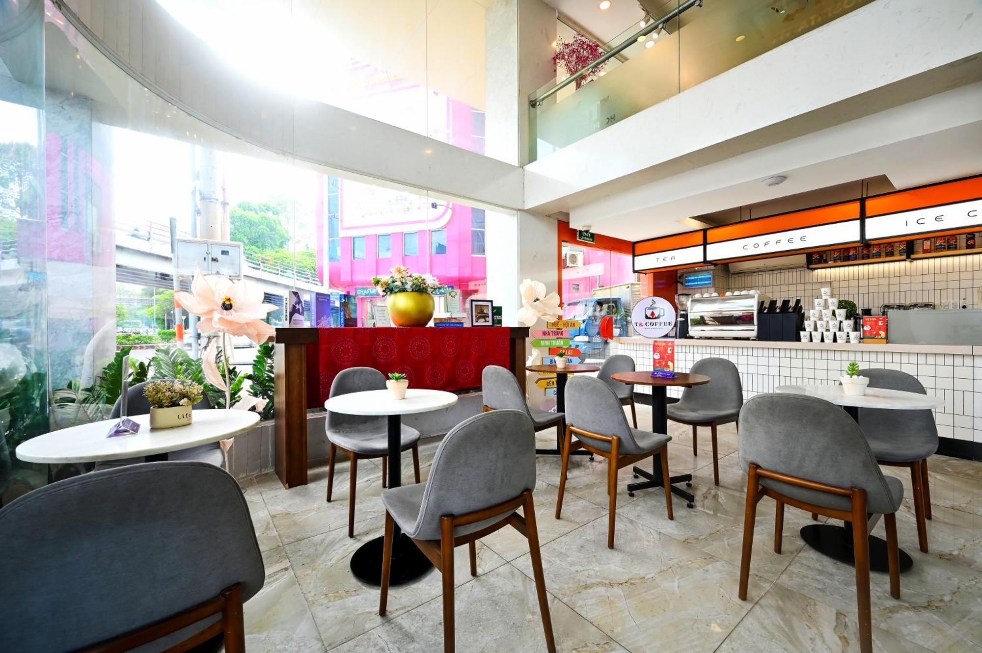 Ttc Hotel Deluxe Airport Ho Chi Minh City Exterior photo