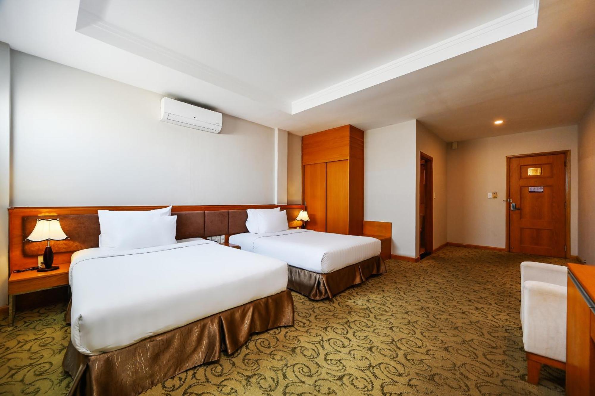 Ttc Hotel Deluxe Airport Ho Chi Minh City Exterior photo