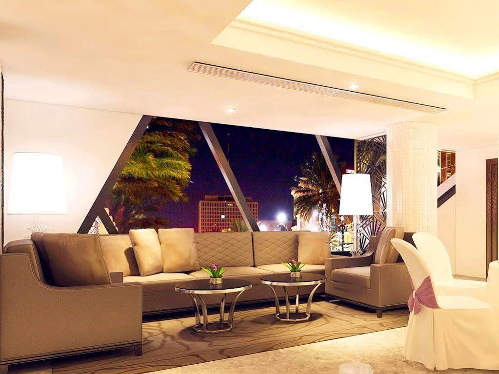 Ttc Hotel Deluxe Airport Ho Chi Minh City Exterior photo